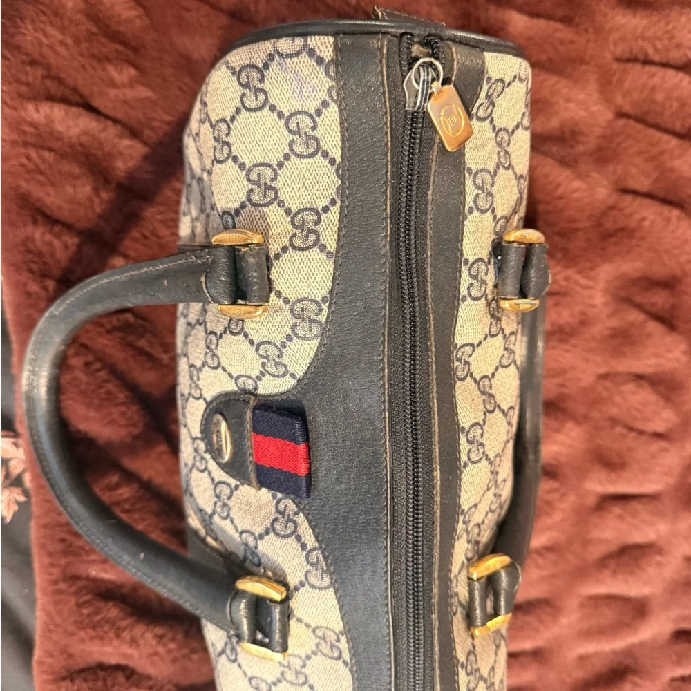 Vintage Gucci Navy Boston - Picture 5 of 16